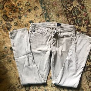 AG Stilt kaki color jeans